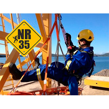 Reciclagem NR 35 trabalho em altura em Novais
